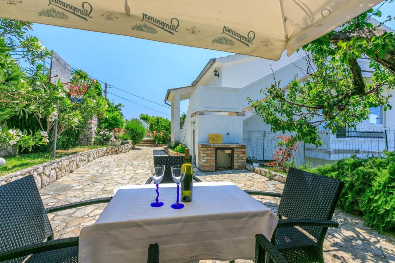 Iva Apartment Banjol